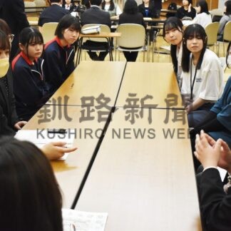 現役看護師が仕事紹介　根室管内高校生に講話【根室】(2025-06-22)