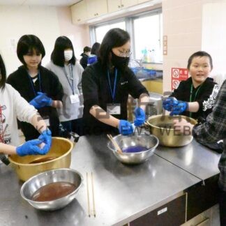 白糠の植物で染め物体験　ふるさと未来塾開講【白糠】(2025-06-15)