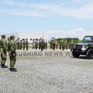 一糸乱れぬ隊列披露　陸自釧路駐屯地で記念式典【釧路町】(2025-06-13)