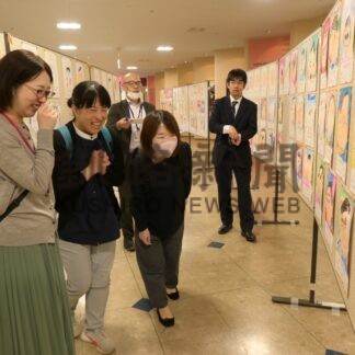 真木悠里ちゃん 釧路新聞社賞　父の日似顔絵展で審査会【釧路町】(2025-06-03)