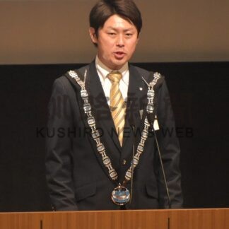 ヒグマと人間 相互理解を　中標津ＪＣ、50周年記念式典【中標津】(2025-06-22)