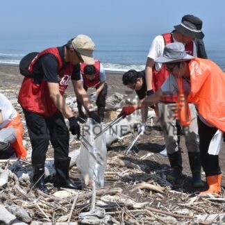 海岸漂着ごみを白糠で初調査　道博物館など【白糠】(2025-06-22)