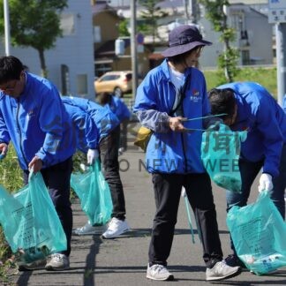 商店街周辺をきれいに清掃　大地みらい信金【根室】(2025-07-05)