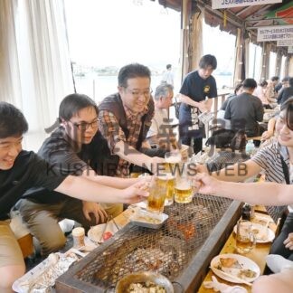 肉や海鮮「おいしい」　岸壁炉ばた３０周年感謝祭【釧路市】(2025-07-20)