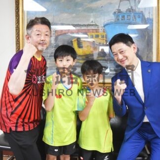 花里、奈良君、卓球全国へ　市長に抱負【釧路市】(2025-07-22)