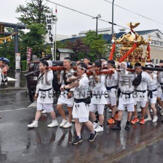 繁栄と安寧願い　みこし練り歩く　釧路八幡宮例大祭(2025-08-05)