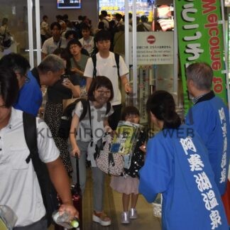 釧路の自然満喫して　ＡＮＡ伊丹線季節運航始まる【釧路市】(2025-08-09)