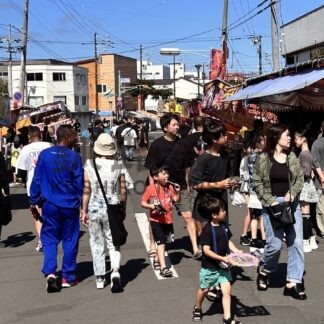 金刀比羅神社例大祭幕開け　４祭典区、山車お披露目【根室市】(2025-08-09)