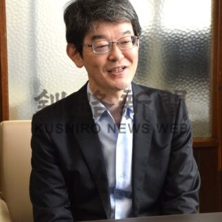 「困り事　解決のお手伝い」　総務省道行政評価局　柴﨑局長が来社【釧路市】(2025-08-13)