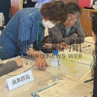 元島民ら故郷思い祈り　北方領土第５回洋上慰霊【根室市】_4(2025-08-18)