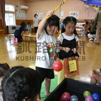 園児ら縁日など楽しむ　すみれ保育園でたなばた会【標茶町】(2025-08-19)