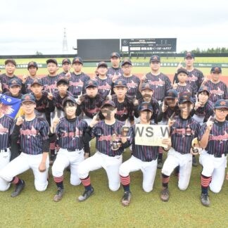 ひがし北海道ＢＣ初優勝　釧新旗中学軟式野球　釧路鳥取ＢＣに３─１【釧路市】(2025-09-01)