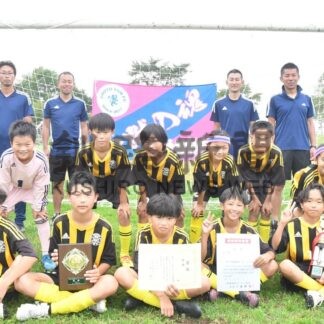 朝陽ＳＳＭ初Ｖ　釧新旗サッカーＵ１２　ＳＣ釧路とのＰＫ戦制す(2025-09-09)