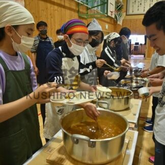 採れたて野菜召し上がれ　山花小中で収穫祭【釧路市】(2025-09-15)