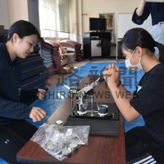 缶バッジ作りに挑戦　道教大生参加し海星学校宿泊学習【根室市】(2025-09-28)