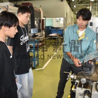 中学生ら校内など見学　釧高専でオープンキャンパス【釧路市】(2025-10-07)