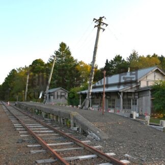 奥行臼駅修復に支援を　町、老朽化でＣＦ募る【別海町】(2025-10-12)