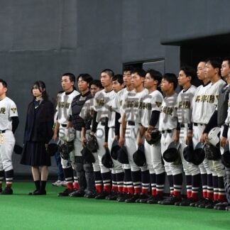 釧湖陵、初戦突破ならず　紋別に１―１１、序盤に大量失点　全道秋季高校野球_1(2025-10-15)