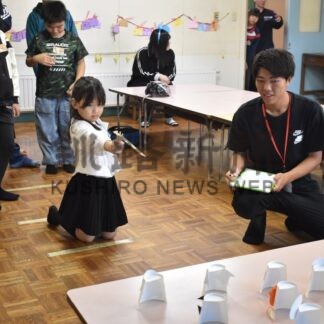 子供たちゲームなど楽しむ　釧路元町てらこや、大学生がイベント企画【釧路市】(2025-11-01)