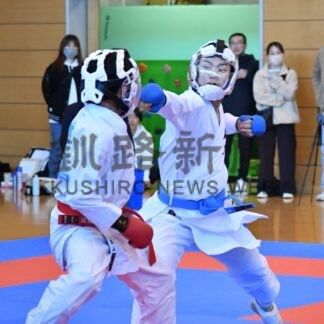 伊藤（釧工２年）３冠達成　空手道・釧根支部高校選抜大会【釧路市】(2025-11-17)