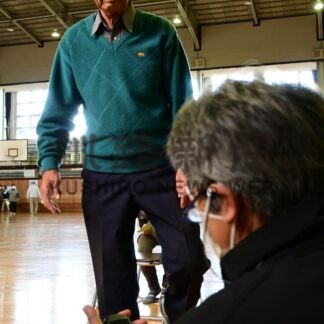 健康づくりに汗、２５人が体力測定　市老連【根室市】(2025-11-18)