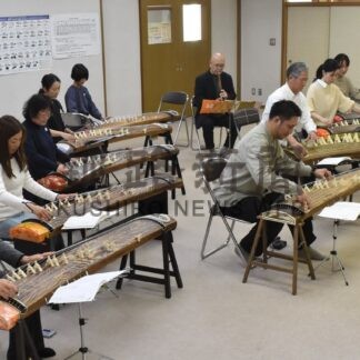 本番向け練習に熱　「百華」新作初演も　箏一音会　３０日釧路で演奏会【釧路市】(2025-11-20)
