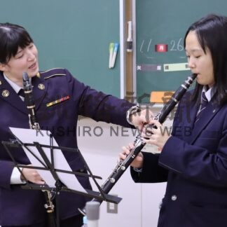 陸自音楽隊招き芸術鑑賞　中高生 演奏のこつ学ぶ【根室市】(2025-12-03)