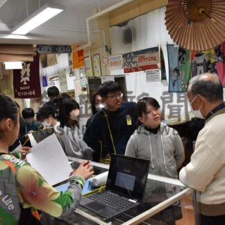 地域住民に昔の遊び質問　鳥取小 総合的学習取り組む【釧路市】(2025-12-03)