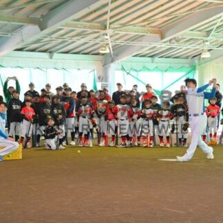 野村選手ら小中生指導　日ハム野球教室【別海町】(2025-12-04)