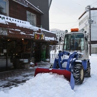 釧根管内で今季初積雪　平年より３日遅く、車の運転などに注意(2025-12-05)