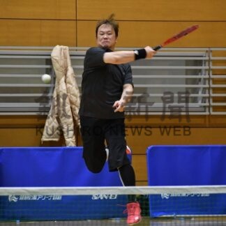 關本と上平、全勝で栄冠　バウンドテニス(2025-12-09)