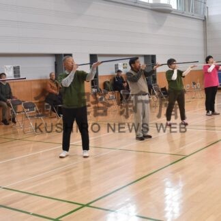 スポーツ吹矢で優勝競う　道東交流大会【釧路市】(2025-12-13)