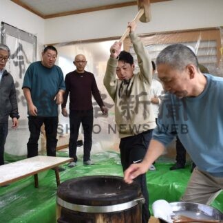「お雑煮おいしい」　釧路八幡宮で奉納餅つき【釧路町】(2025-12-22)