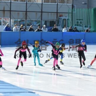 釧根児童 氷上駆ける　全道小・中学生スピードスケート競技大会【釧路市】(2025-12-22)