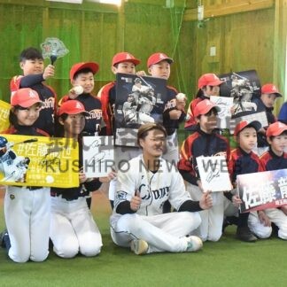 ２０２５記者の目⑦　厚岸のスター 第２の人生　佐藤選手 プロ野球生活終了【厚岸町】(2025-12-30)