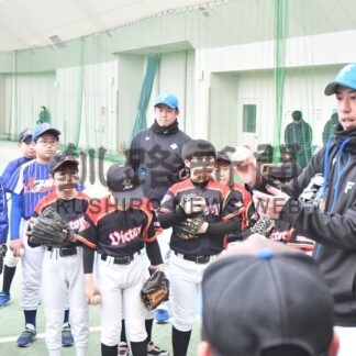 小学生球児 基本動作学ぶ　元日ハム選手が野球教室【釧路市】(2026-01-23)