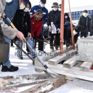 住民ら災害対応体験　釧路鳥取西部地区、冬の津波想定し訓練【釧路市】(2026-01-28)