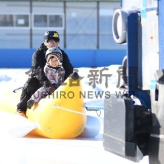 釧路の冬 親子で満喫「柳町ＦＥＳＴＡ」「９４６スケートフェス」【釧路市】_4(2026-02-03)